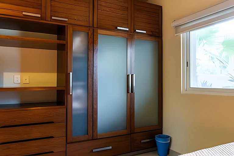 Condominio con vista al océano increíble.