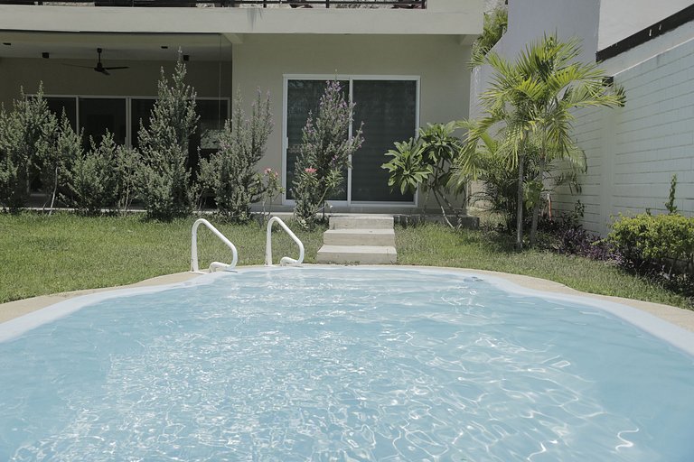 Casa Jardín, casa con alberca.